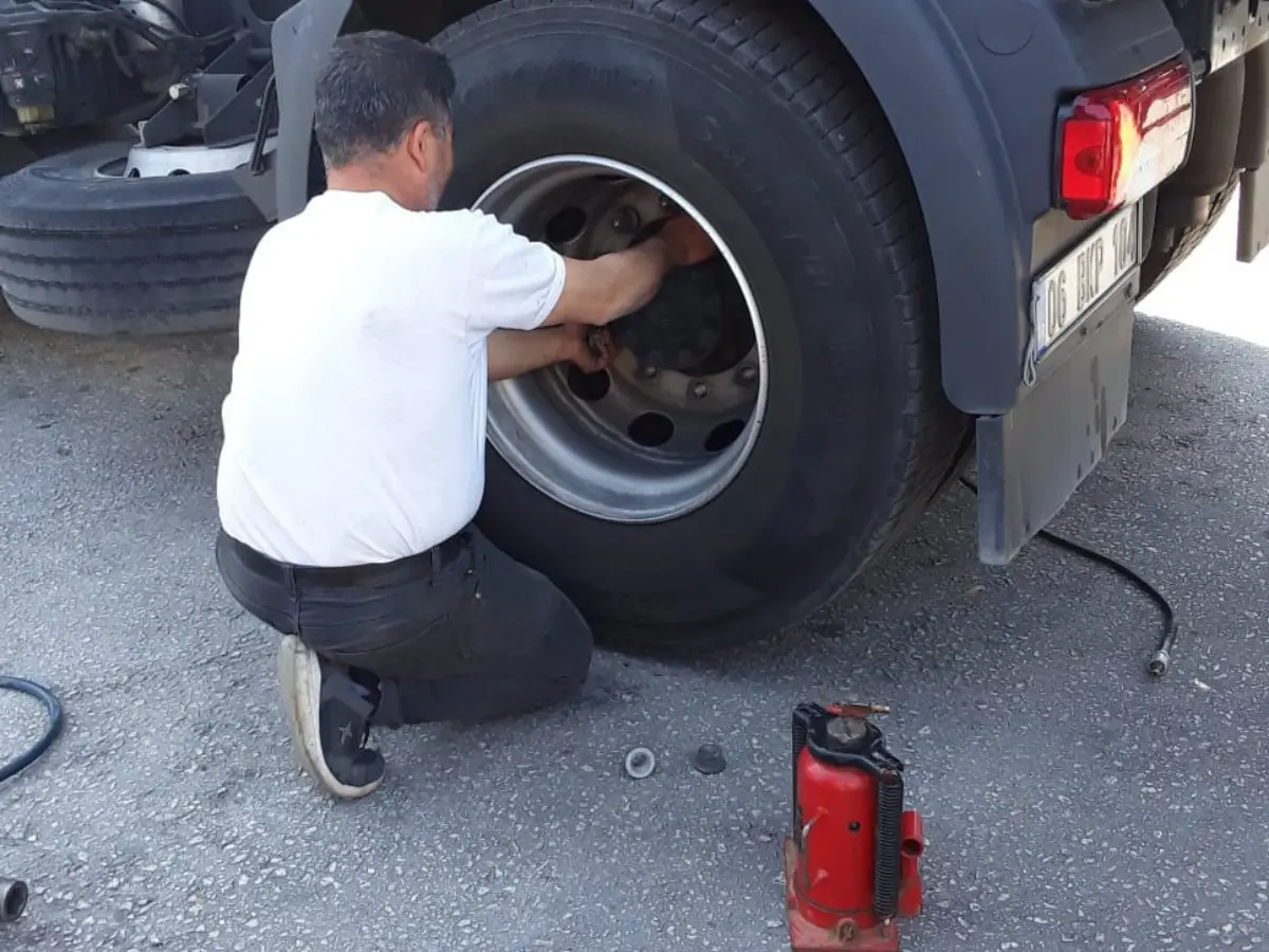 Tercan Oto Lastikçi